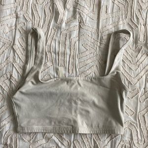 Aritzia The Group by Babaton Soft Contour Bra Top in Gd Ice Grey